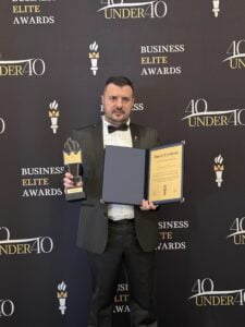 Daniel Donici, cofondatorul Artesana, premiat internațional pentru realizările antreprenoriale la Istanbul
