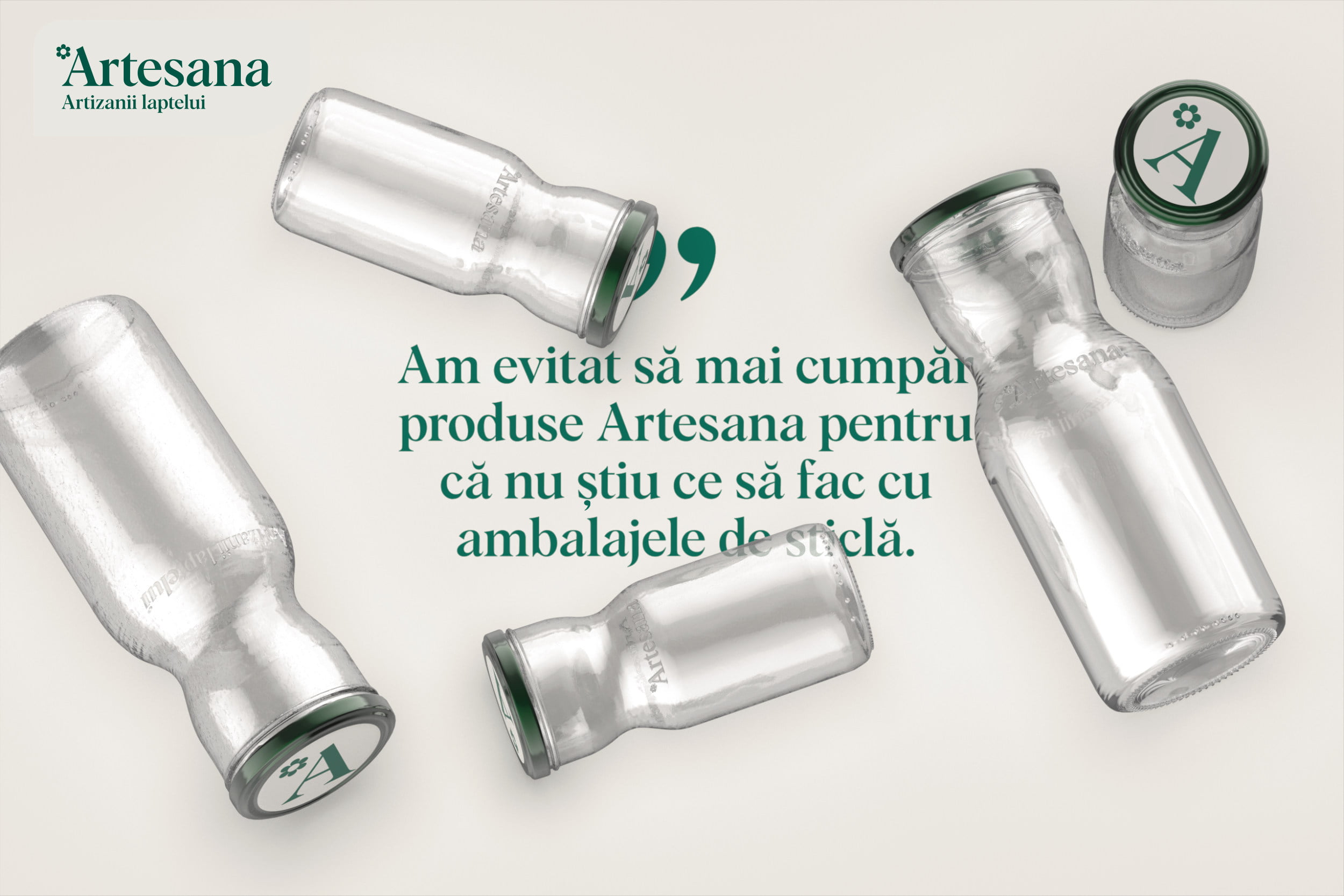 Sticle goale Artesana din sticlă ilustrând întrebarea despre reciclarea și reutilizarea ambalajelor produselor Artesana.