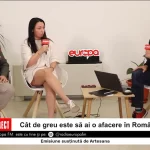 Daniel Donici și Alina Donici, fondatorii Artesana, alături de Cătălin Striblea în timpul unei transmisiuni live Europa FM – România în Direct, realizată în fabrica Artesana, producător român de lactate artizanale premium.