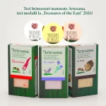 Trei brânzeturi maturate Artesana — cu peperoncino, din lapte de capră și cu trufe — premiate cu trei medalii la „Treasures of the East” 2026.